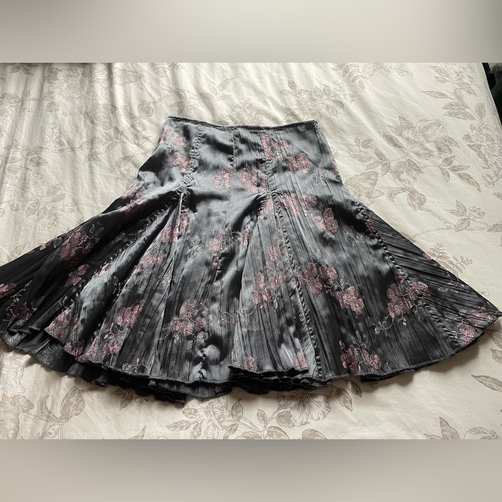 Rampage Y2K Silver Pink Floral Jacquard Mini Skirt 6 Bratz Fairycore‎ Feminine